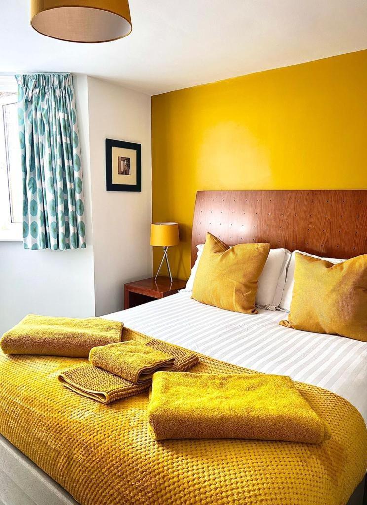 บลู สตาร์ เฮาส์ Hotel พอร์ตสมัธ ภายนอก รูปภาพ